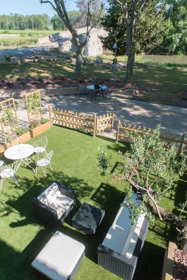 Le Relais De Pigasse Hotel Ouveillan Екстериор снимка
