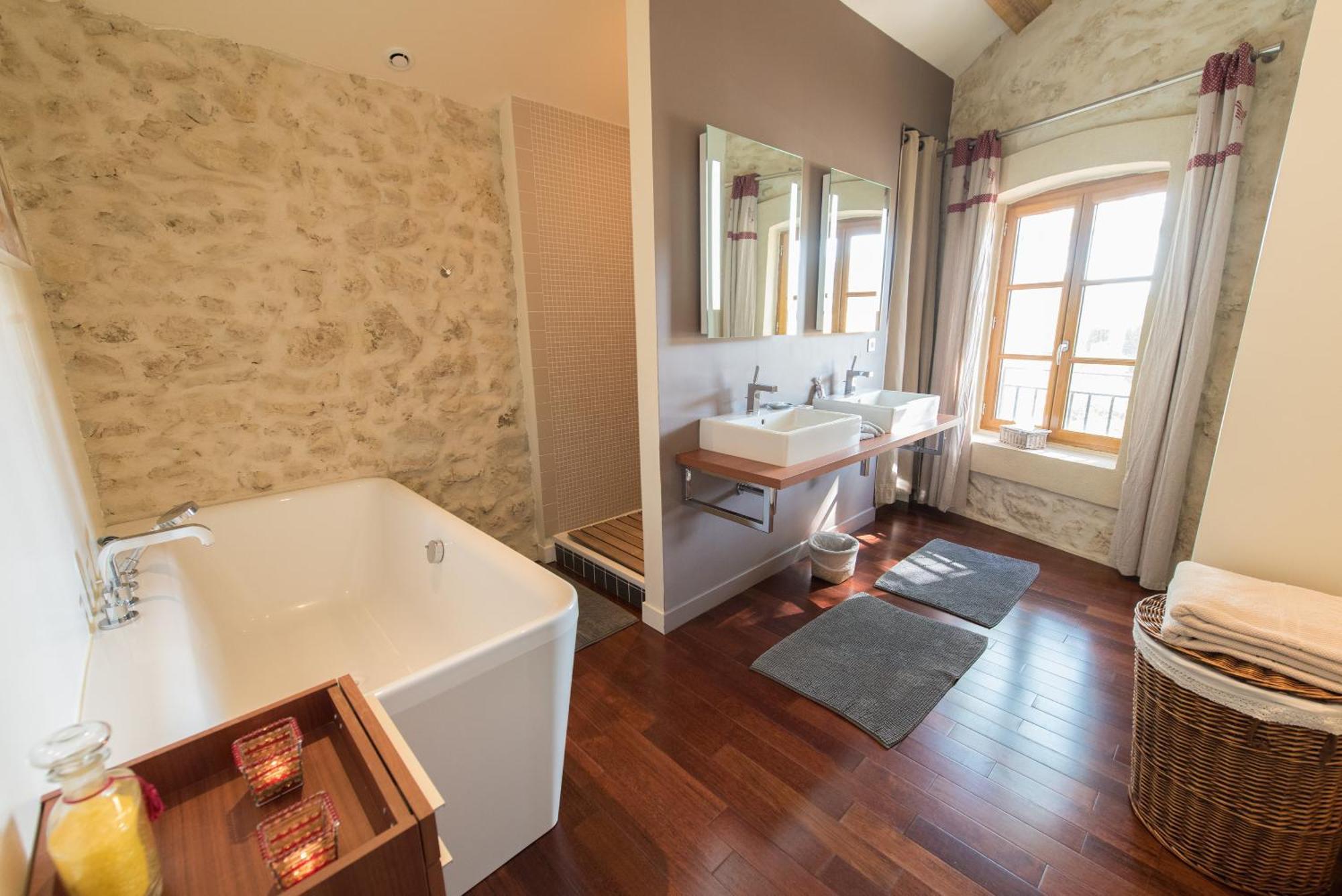 Le Relais De Pigasse Hotel Ouveillan Екстериор снимка
