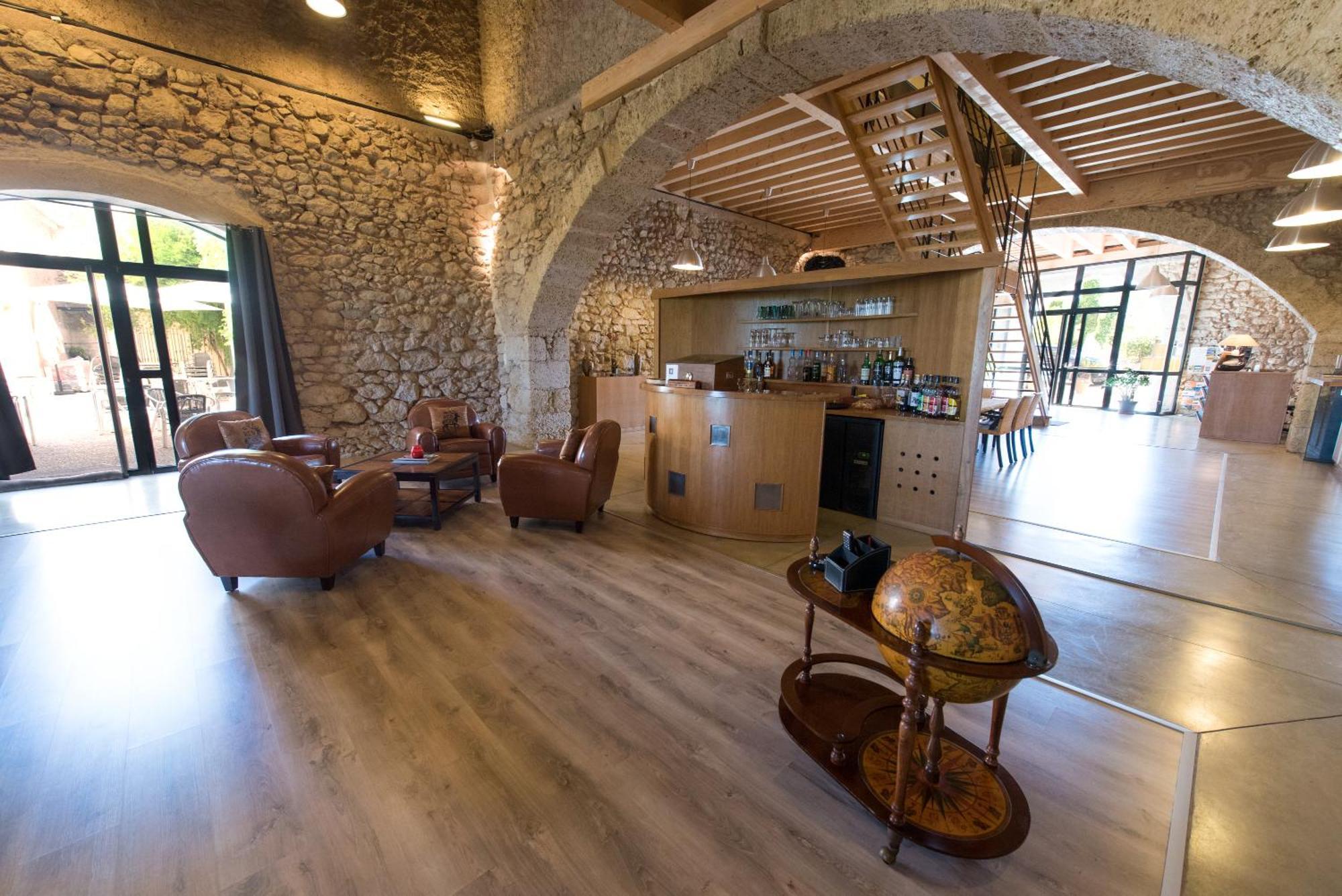 Le Relais De Pigasse Hotel Ouveillan Екстериор снимка